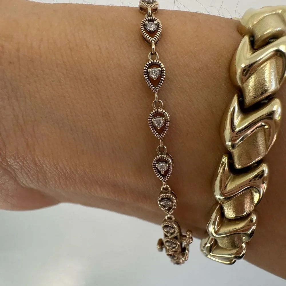 10K Gold Tennis Bracelet 1/3 CT. T.W. Multi-Diamond Teardrop Frame Line Bracelet